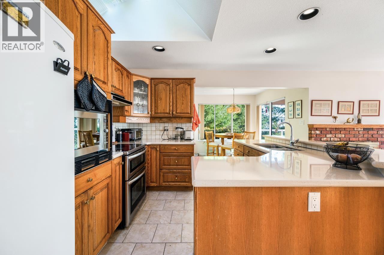 4815 Headland Close, West Vancouver, British Columbia  V7W 3C2 - Photo 15 - R3098837