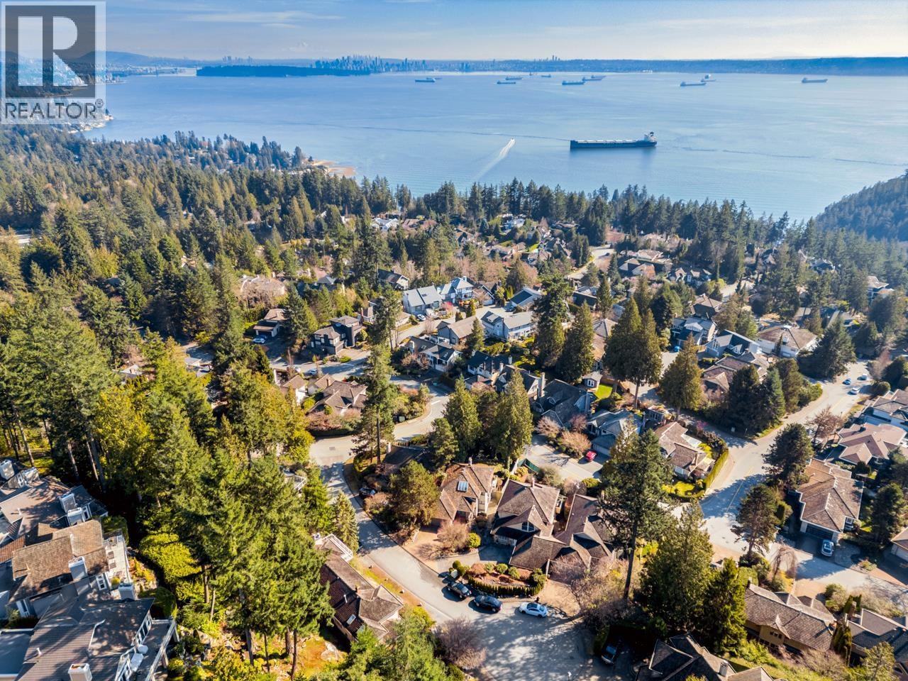 4815 Headland Close, West Vancouver, British Columbia  V7W 3C2 - Photo 6 - R3098837