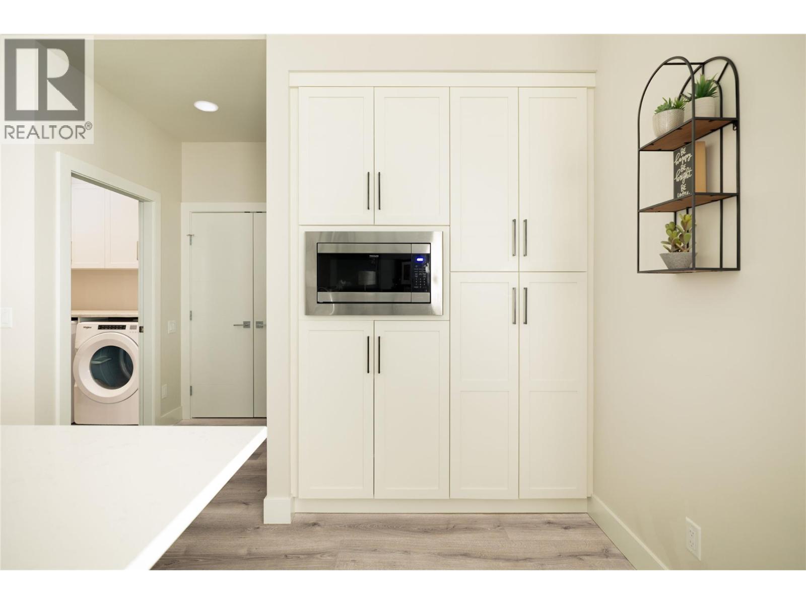 680 Cantina Court Kelowna Photo 6