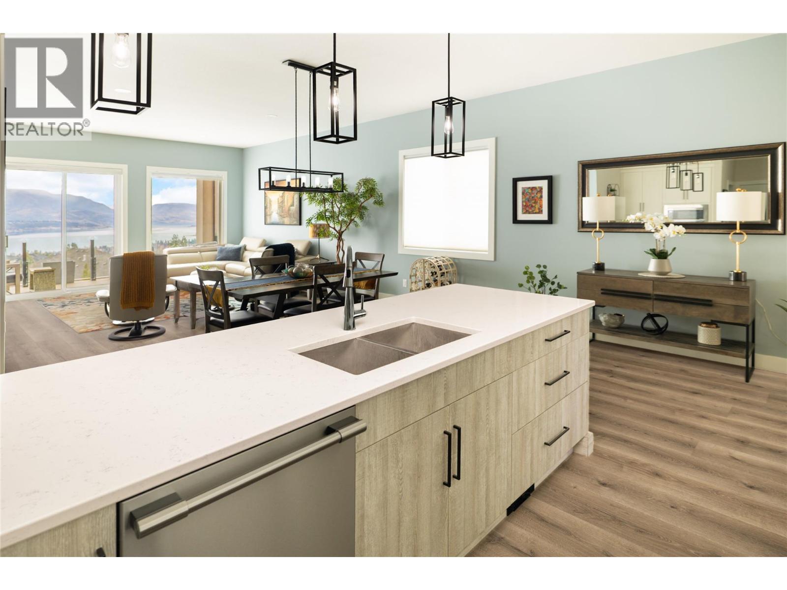 680 Cantina Court Kelowna Photo 7