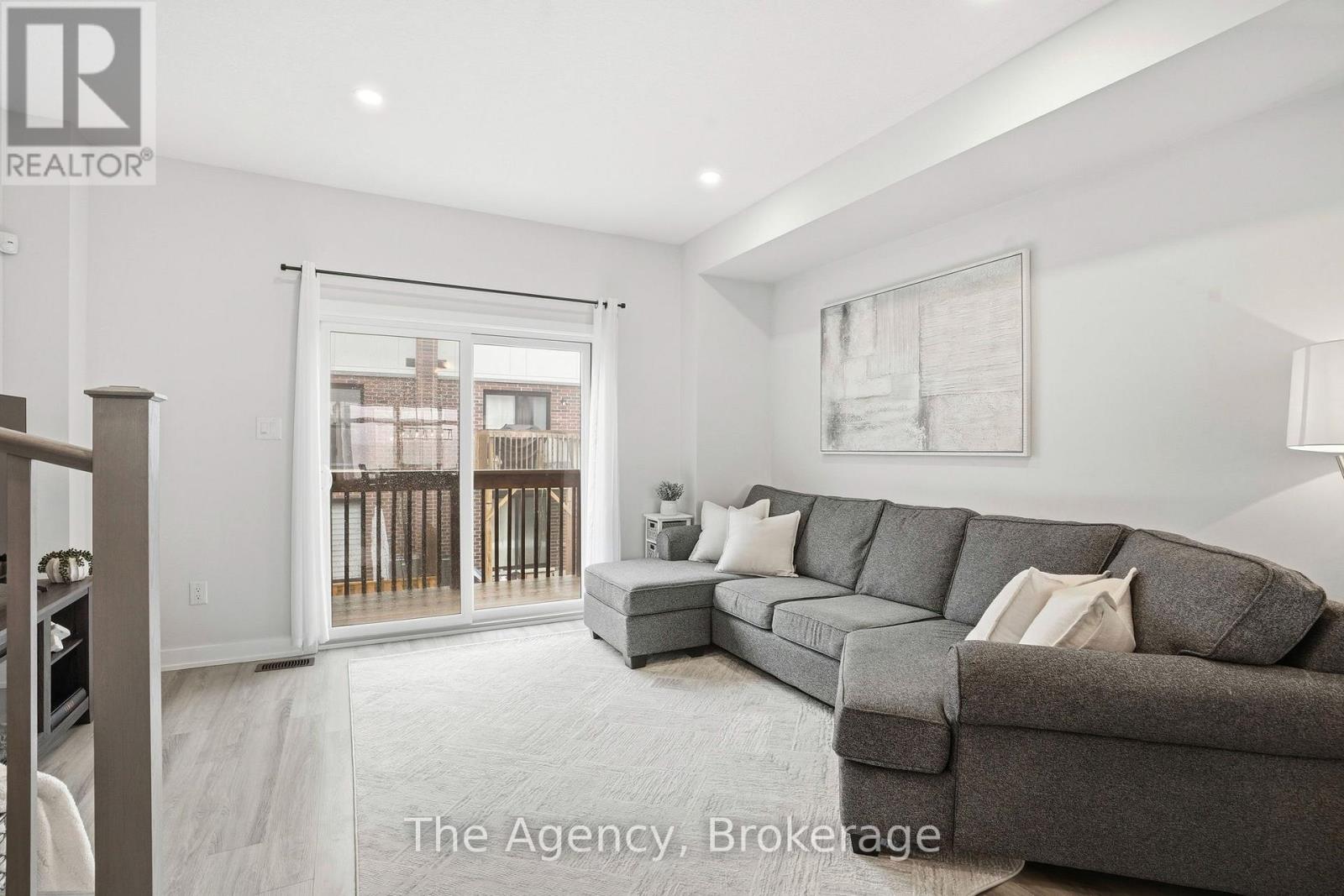 59 Markle Crescent, Hamilton, Ontario  L9G 0H3 - Photo 11 - X12872790