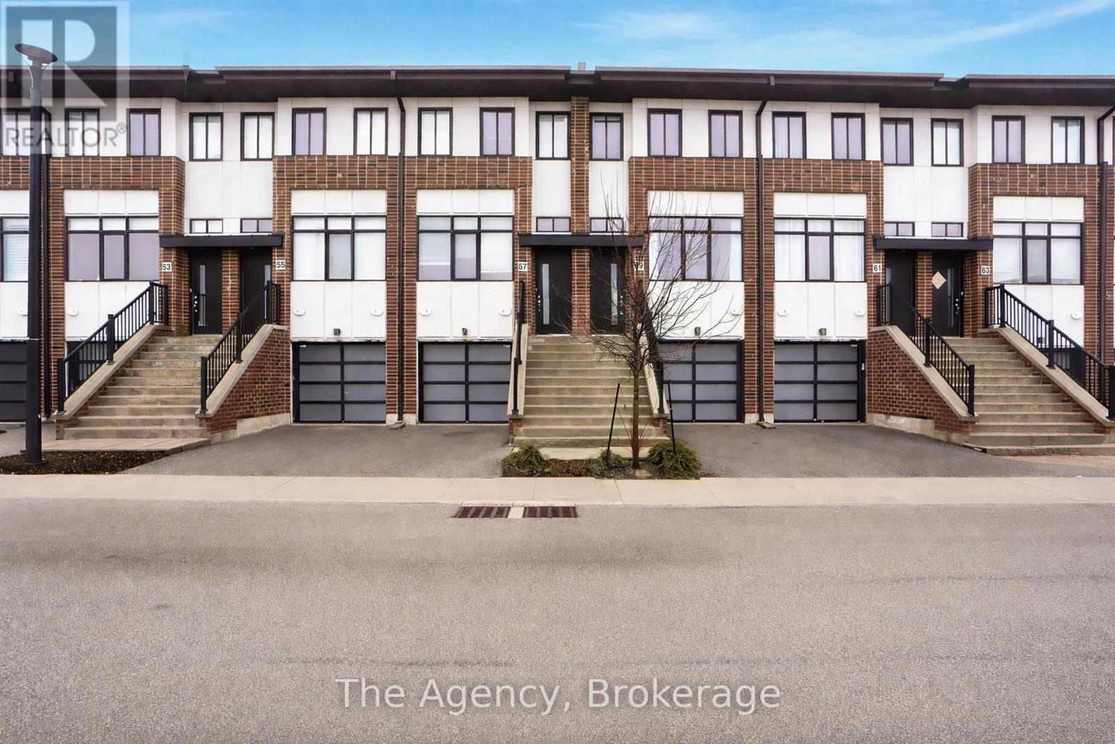 59 Markle Crescent, Hamilton, Ontario  L9G 0H3 - Photo 3 - X12872790