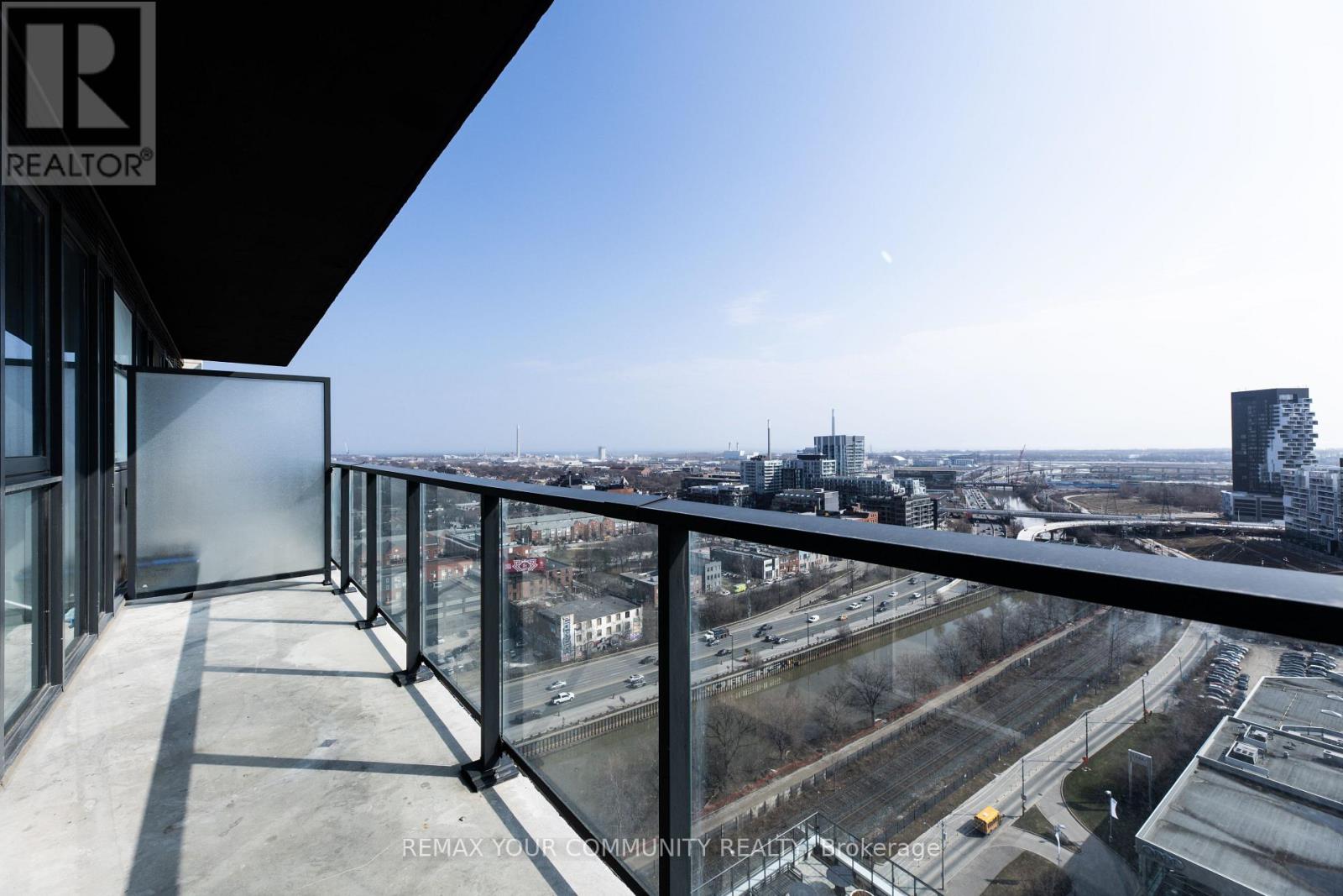 1903 - 5 Defries Street, Toronto, Ontario  M5A 0W7 - Photo 12 - C12868426