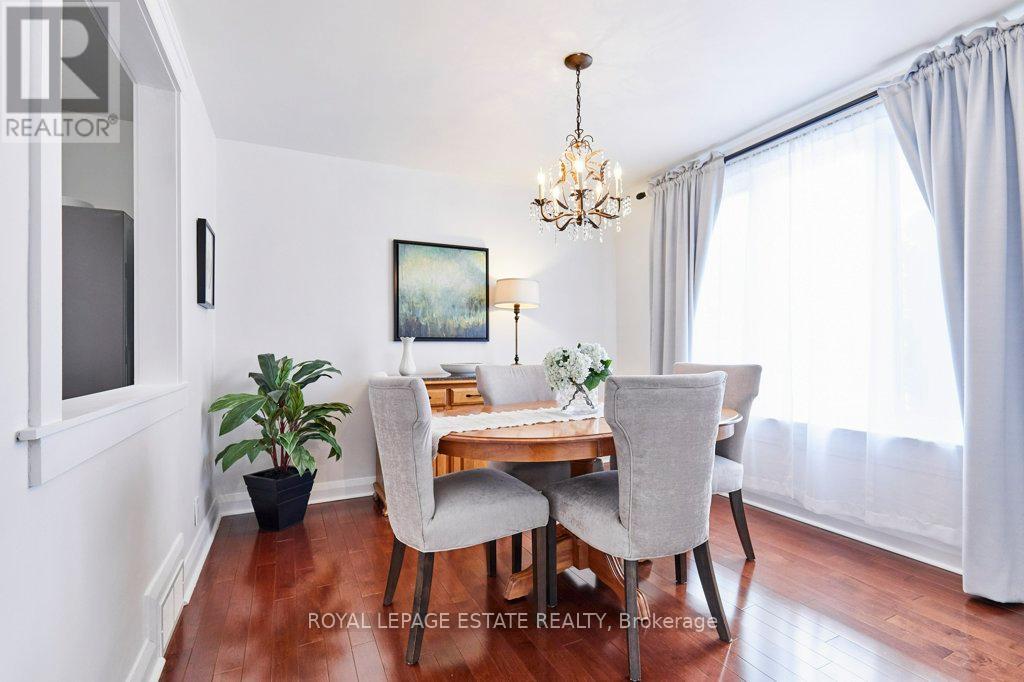 15 Squires Avenue, Toronto, Ontario  M4B 2R2 - Photo 12 - E12832778