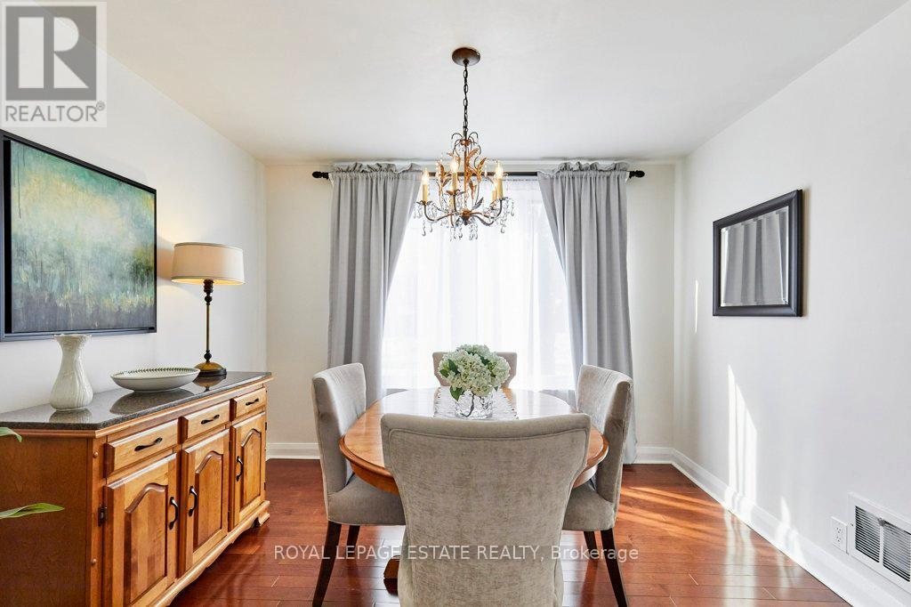 15 Squires Avenue, Toronto, Ontario  M4B 2R2 - Photo 10 - E12832778