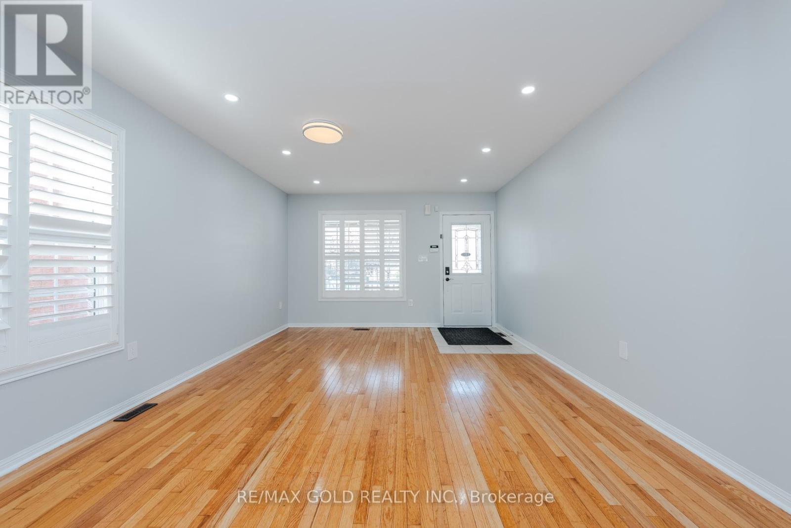 3970 Janice Drive, Mississauga, Ontario  L5M 7Y4 - Photo 9 - W12872616