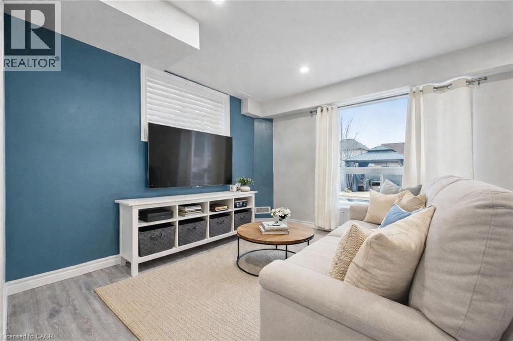 94 Cityview Drive N, Guelph, Ontario  N1E 6Y5 - Photo 17 - 40810462