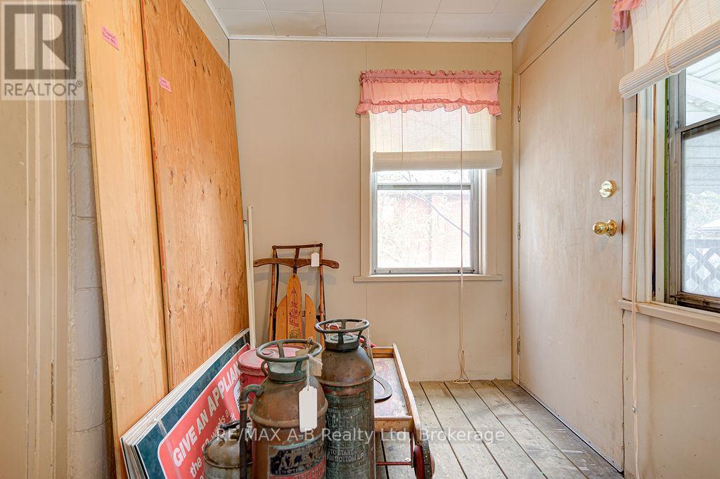 63 Devon Street, Stratford, Ontario  N5A 2Z6 - Photo 20 - X12872708