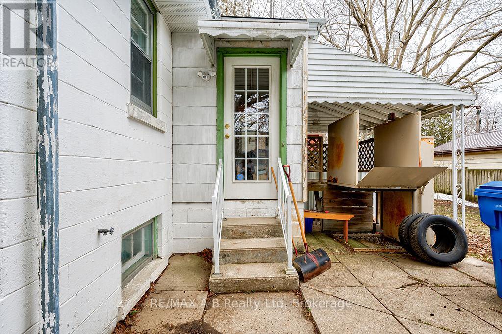 63 Devon Street, Stratford, Ontario  N5A 2Z6 - Photo 35 - X12872708