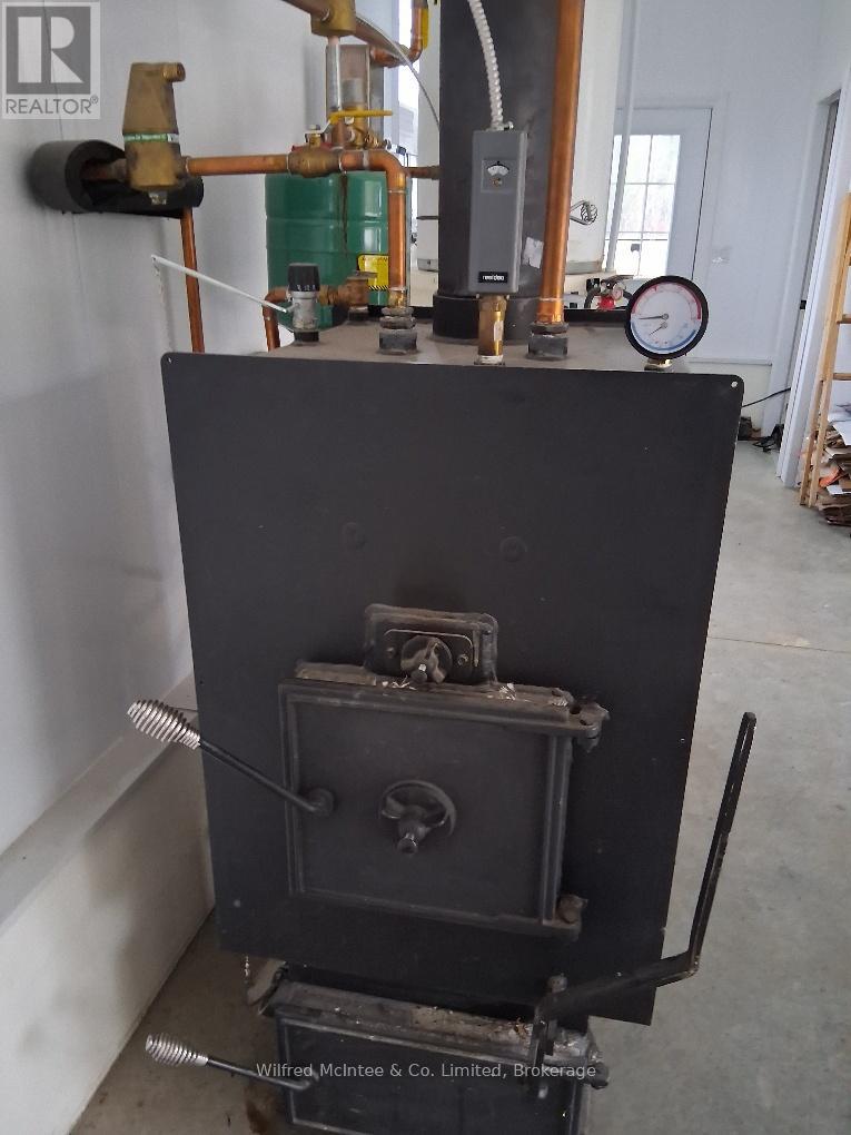 1984 Kincardine Kinloss Street, Huron-Kinloss, Ontario  N2Z 2X4 - Photo 21 - X12872854