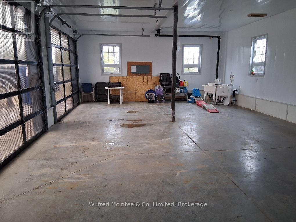 1984 Kincardine Kinloss Street, Huron-Kinloss, Ontario  N2Z 2X4 - Photo 24 - X12872854