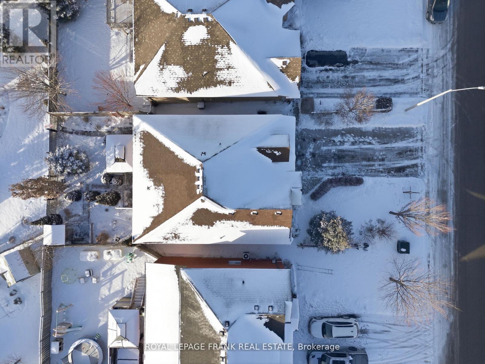 7 Brock Street, Kawartha Lakes (Lindsay), Ontario  K9V 0B9 - Photo 47 - X12872816