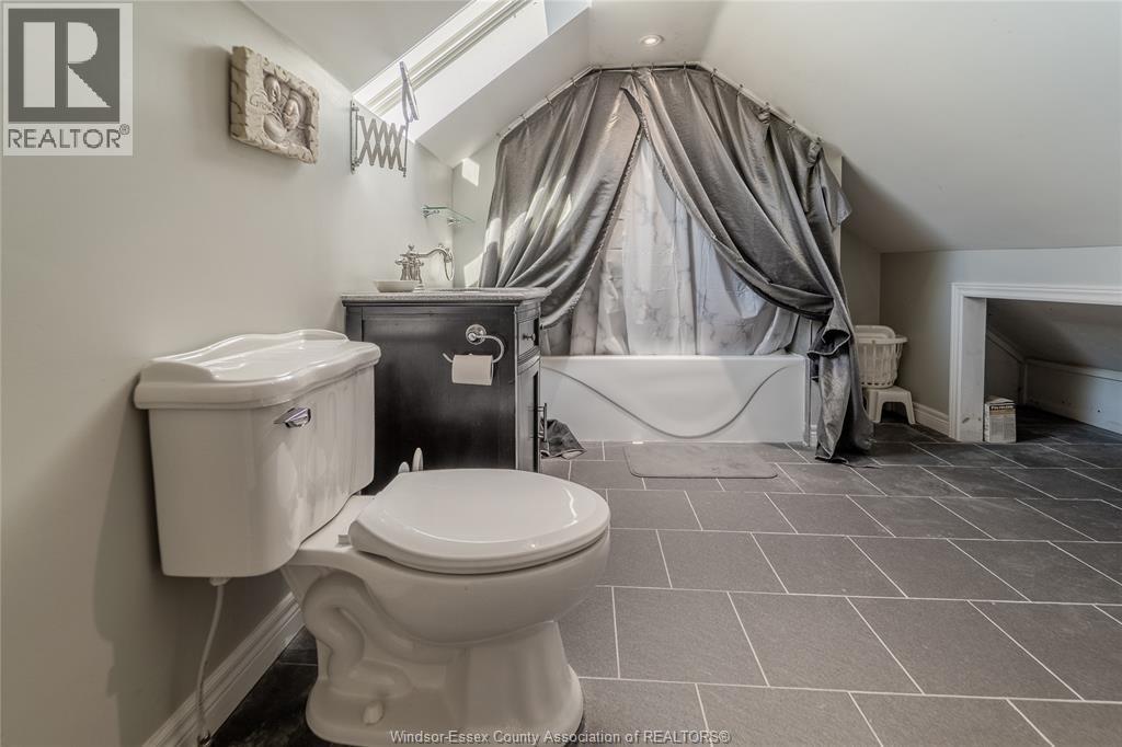 5285 Manning Road, Tecumseh, Ontario  N0R 1K0 - Photo 17 - 26005050