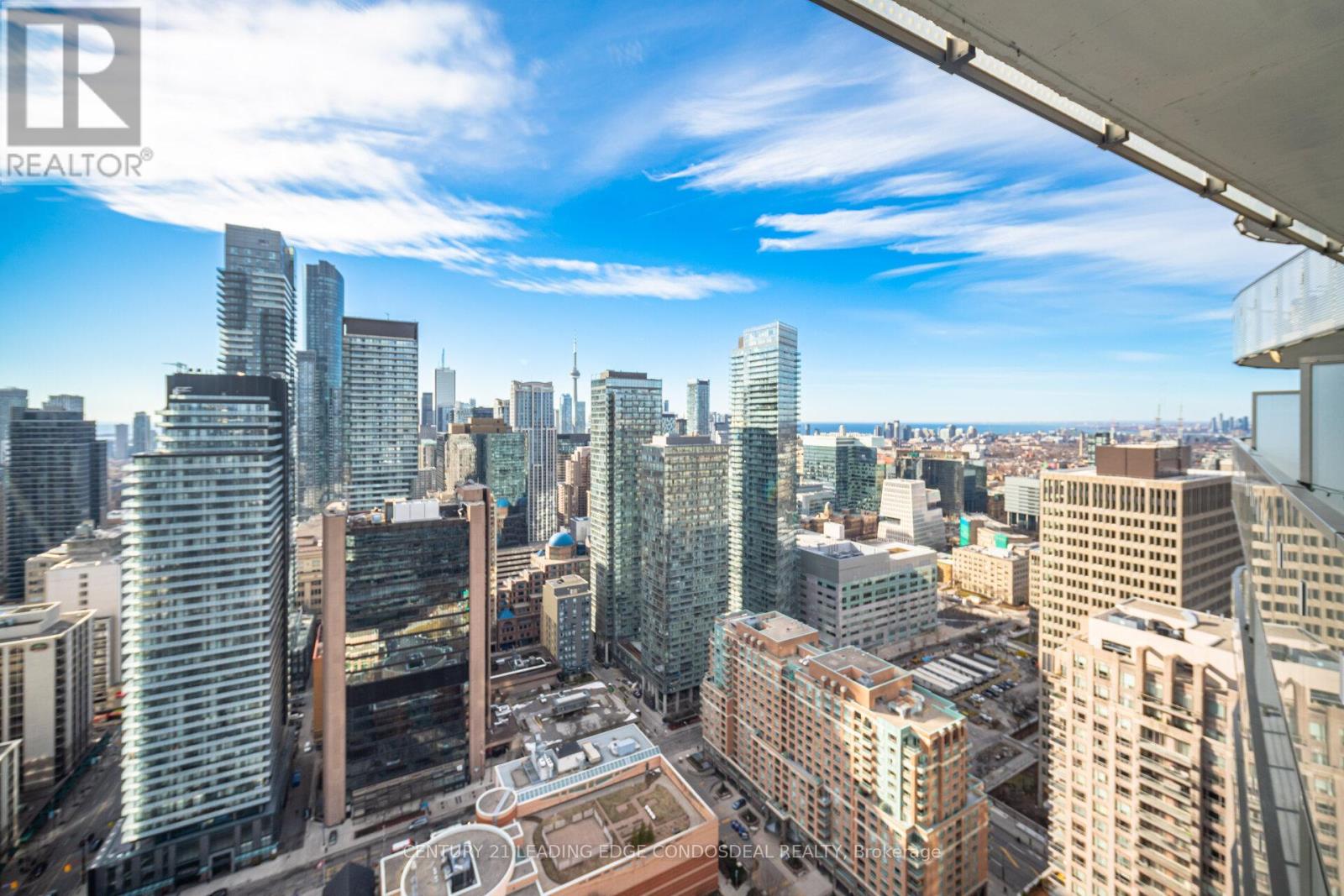 3703 - 11 Wellesley Street W, Toronto, Ontario  M4Y 0G4 - Photo 4 - C12872704