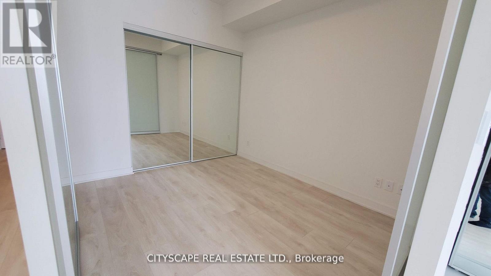 N530 - 35 Rolling Mills Road, Toronto, Ontario  M5A 0V7 - Photo 5 - C12872766