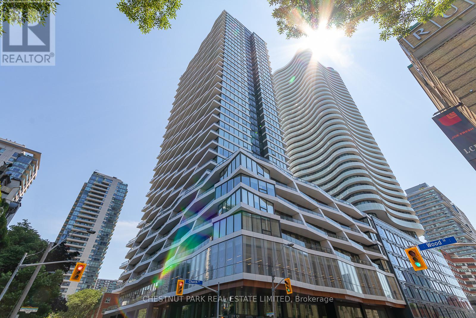 1918 - 85 Wood Street, Toronto, Ontario  M4Y 0E8 - Photo 1 - C12872852