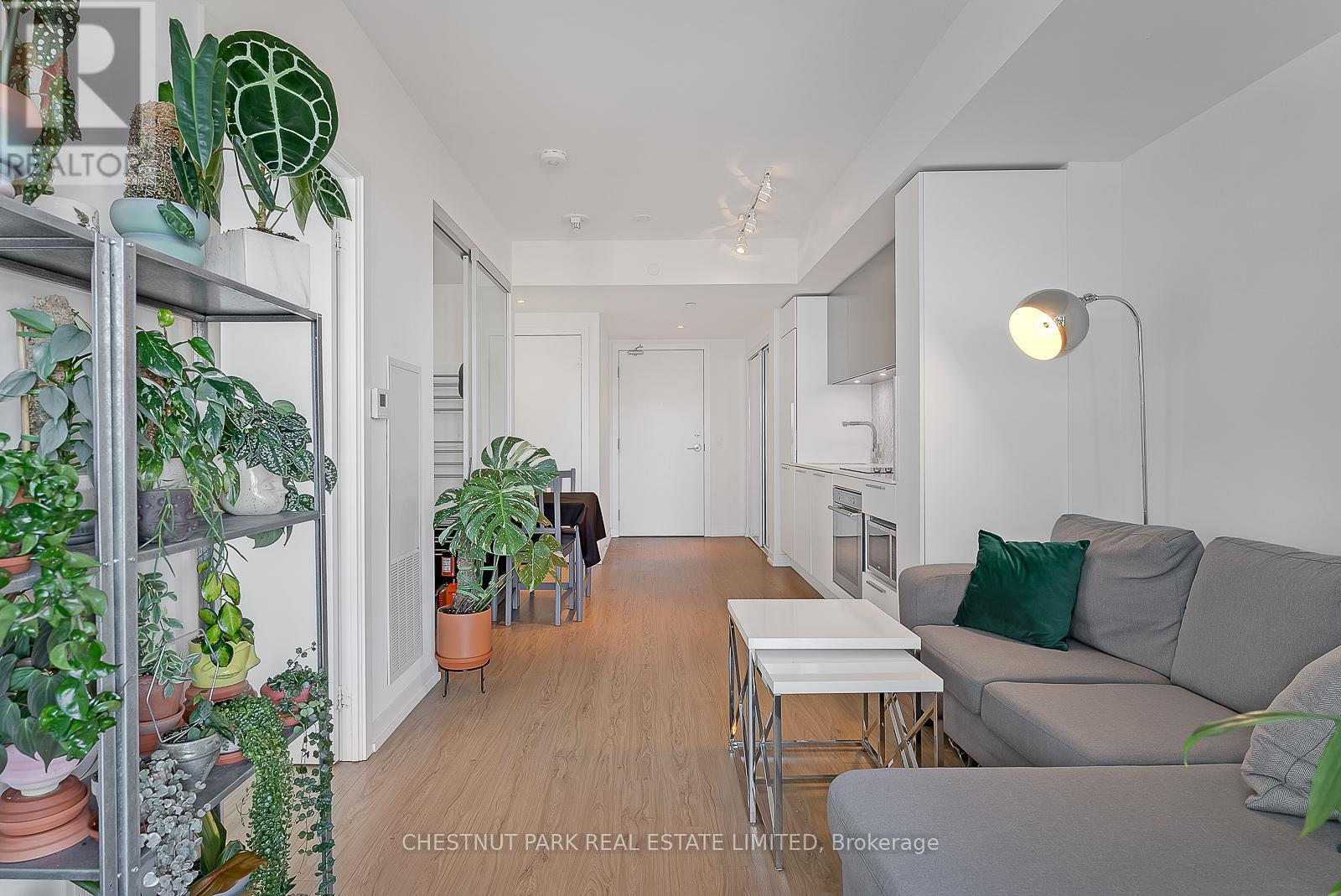 1918 - 85 Wood Street, Toronto, Ontario  M4Y 0E8 - Photo 10 - C12872852