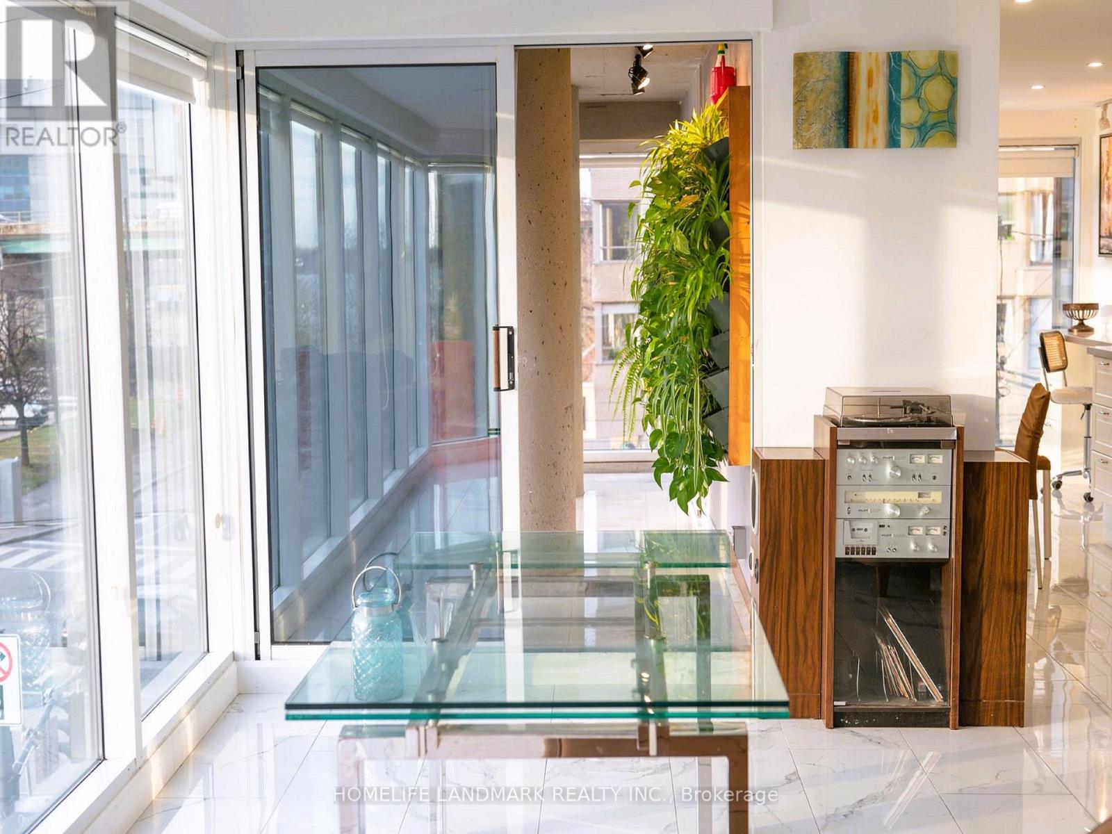 304 - 251 Queens Quay W, Toronto, Ontario  M5J 2N6 - Photo 11 - C12872862