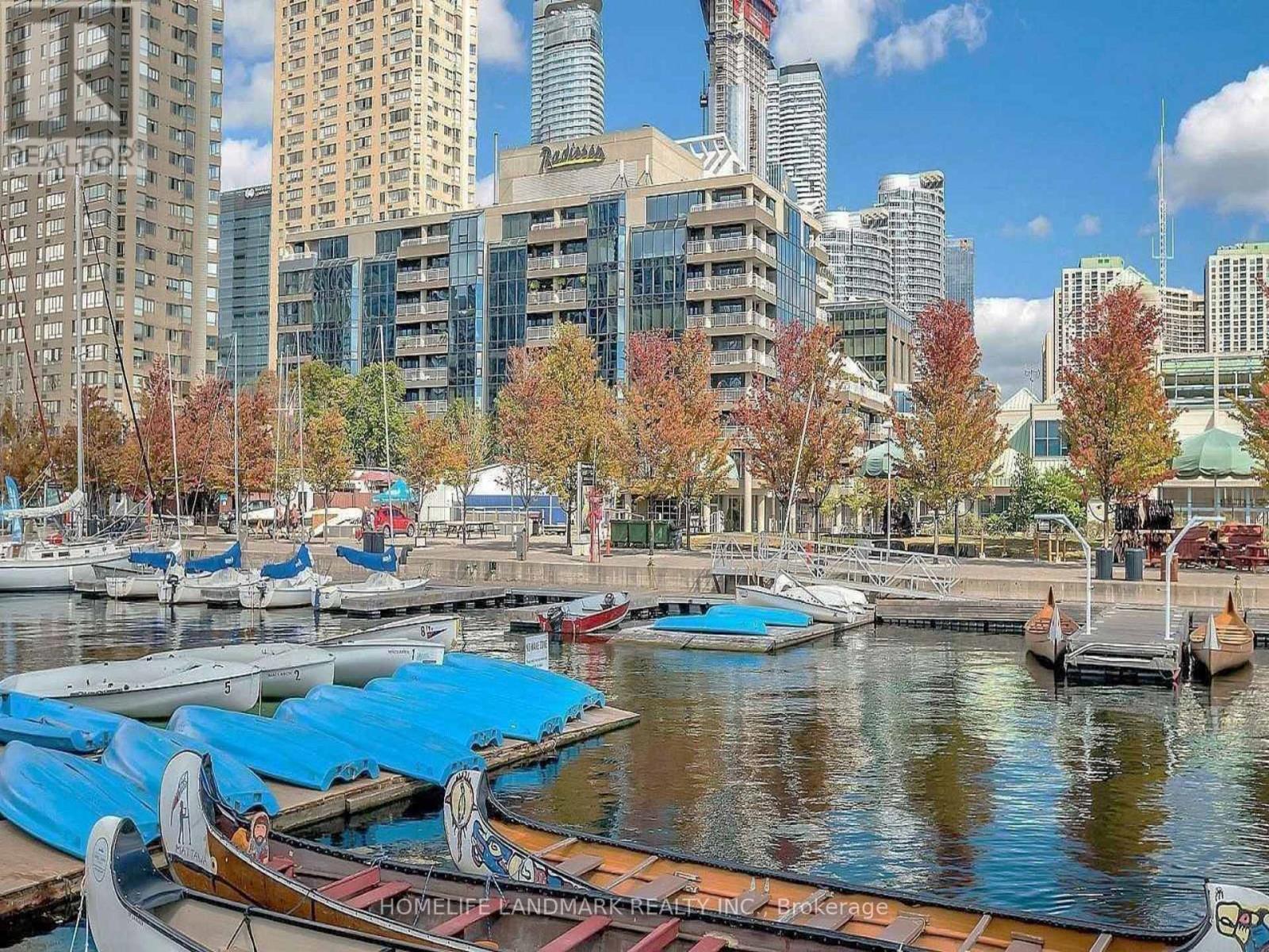 304 - 251 Queens Quay W, Toronto, Ontario  M5J 2N6 - Photo 2 - C12872862