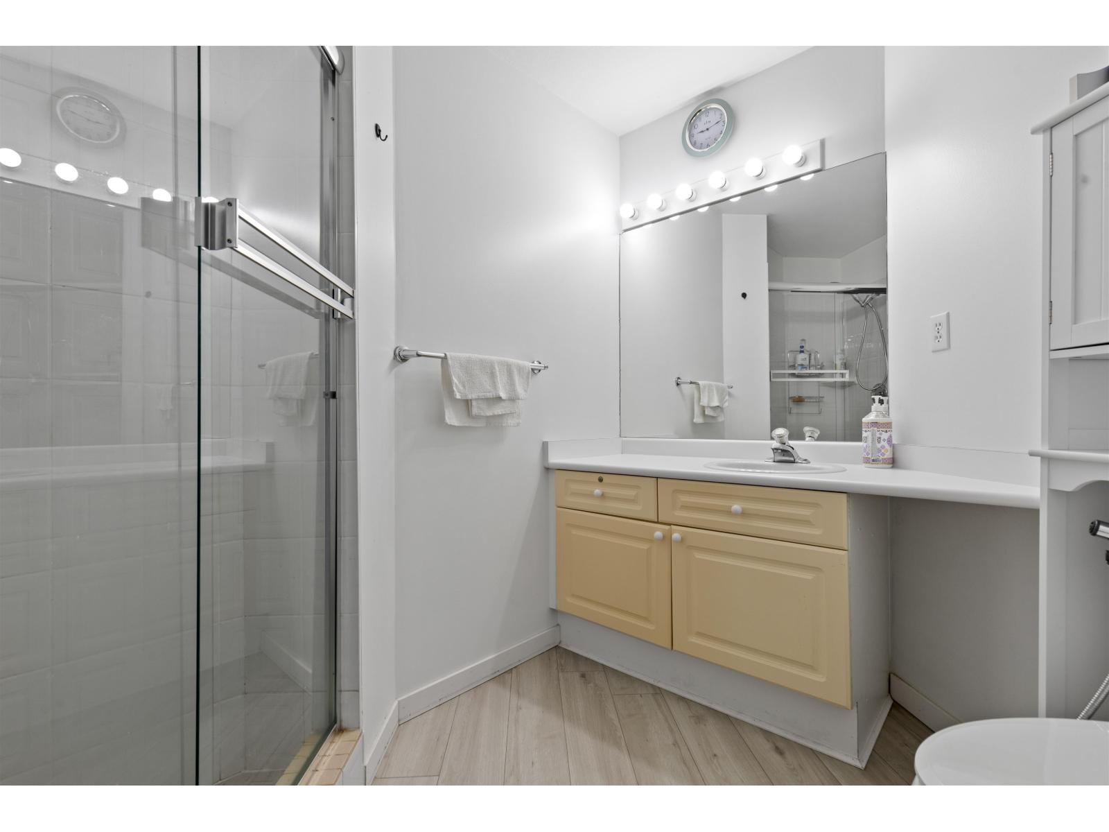 411 8142 120a Street, Surrey, British Columbia  V3W 0N1 - Photo 19 - R3098863