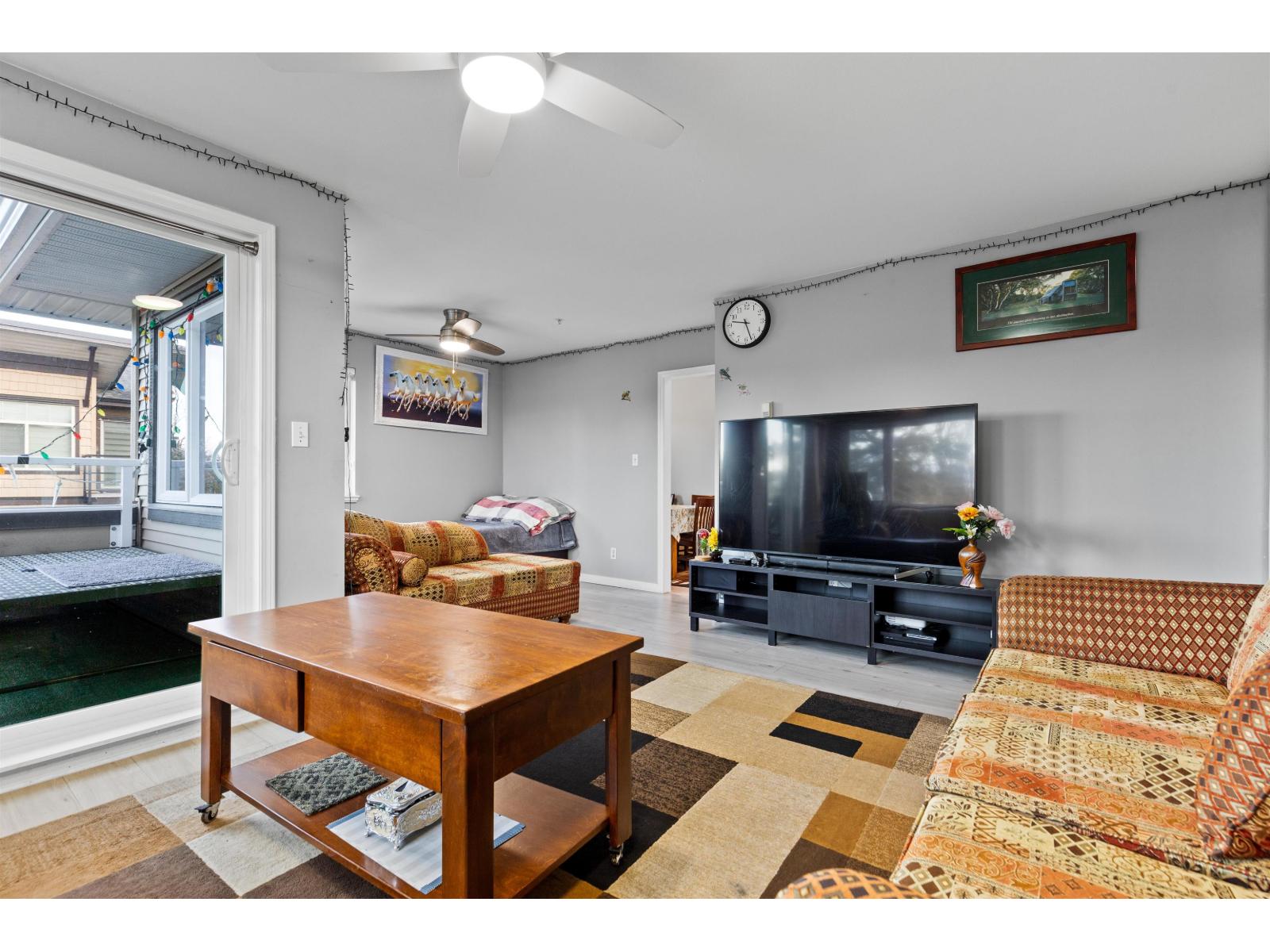 411 8142 120a Street, Surrey, British Columbia  V3W 0N1 - Photo 8 - R3098863