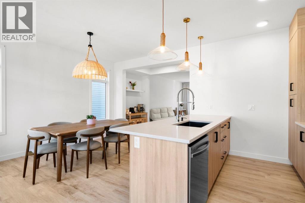 33 Shale Avenue, Cochrane, Alberta  T4C 3G6 - Photo 21 - A2279054