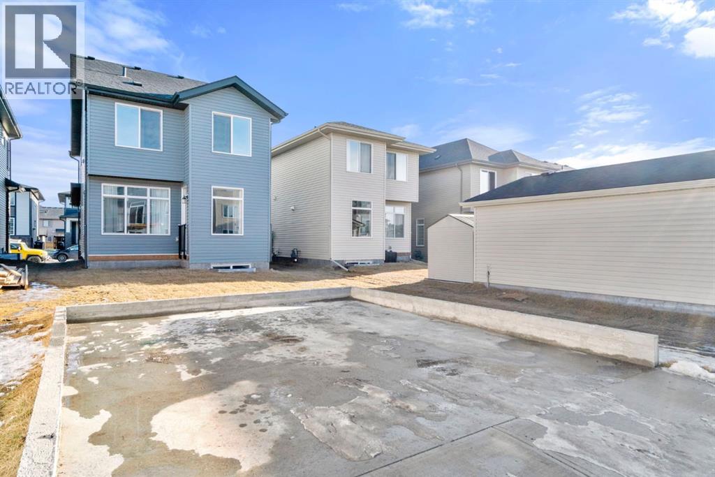 33 Shale Avenue, Cochrane, Alberta  T4C 3G6 - Photo 37 - A2279054