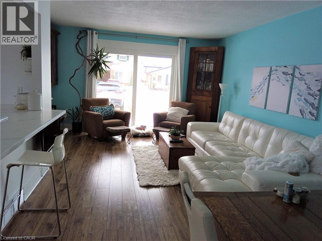 11 1/2 Durham Drive, St. Catharines, Ontario  L2M 1B8 - Photo 2 - 40811594