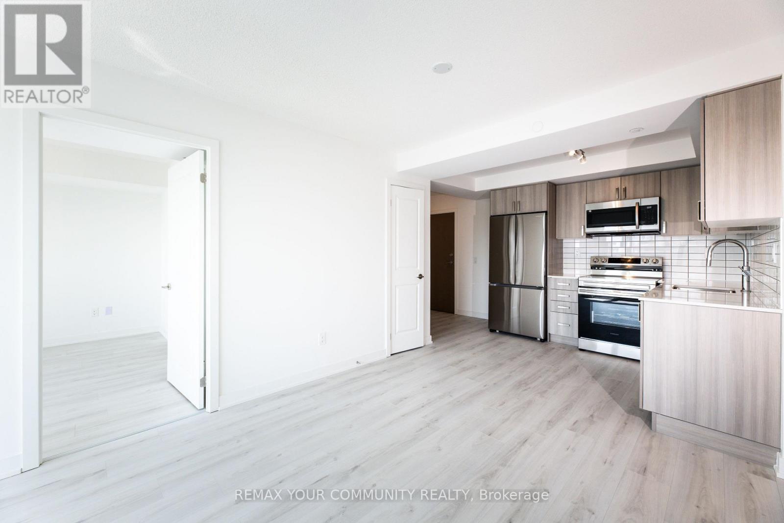 312 - 1010 Sandy Beach Road, Pickering (Bay Ridges), Ontario  L1W 3V9 - Photo 2 - E12872788