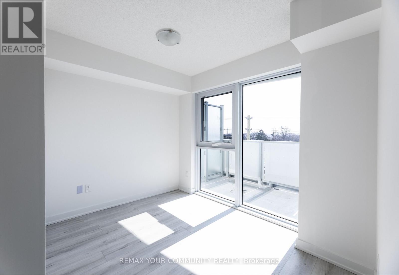 312 - 1010 Sandy Beach Road, Pickering (Bay Ridges), Ontario  L1W 3V9 - Photo 6 - E12872788