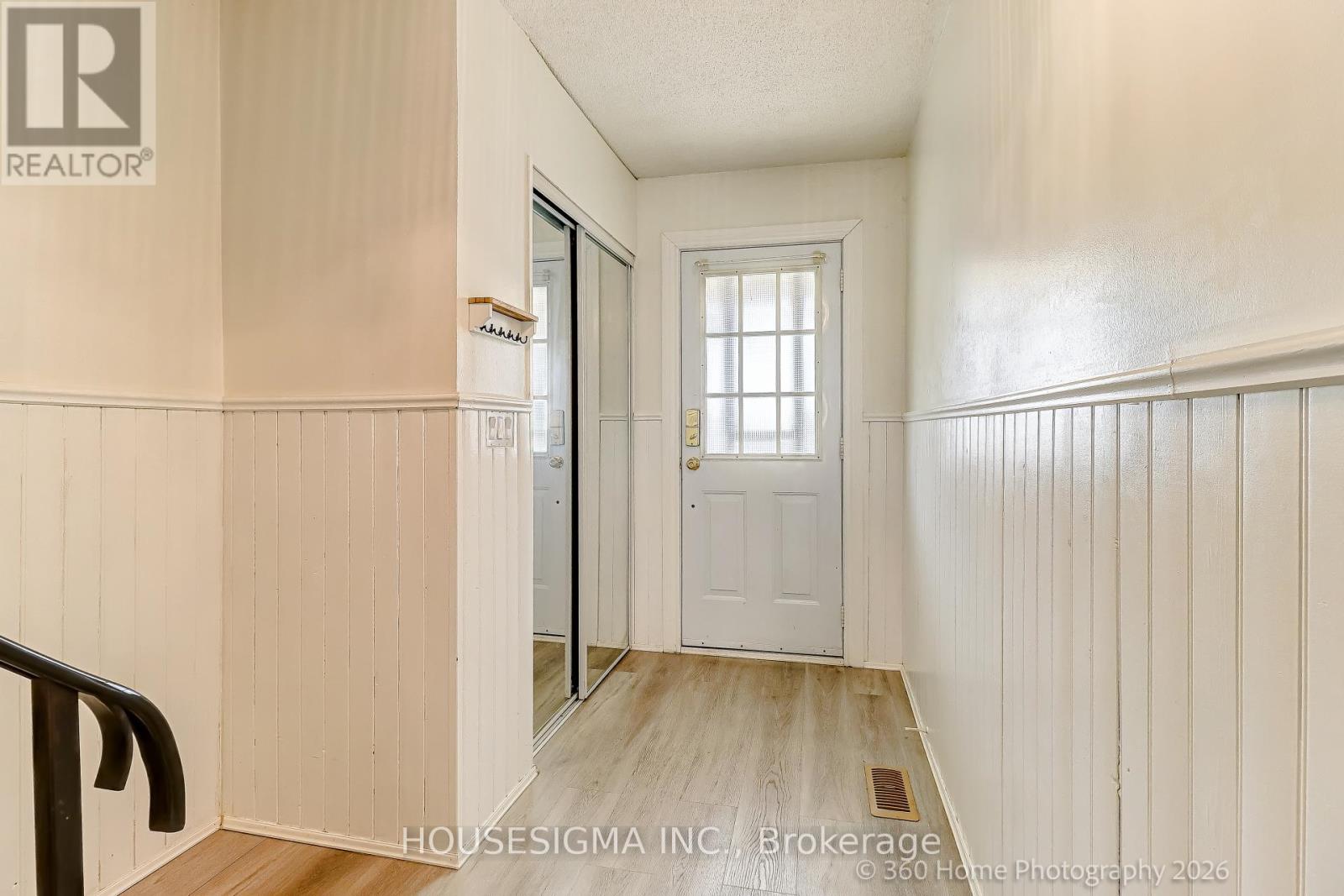 29 - 927 Burns Street W, Whitby (Lynde Creek), Ontario  L1N 6J5 - Photo 2 - E12872910