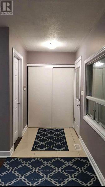 121 Mcmurchy Avenue S, Brampton, Ontario  L6Y 1Z1 - Photo 5 - W12862730