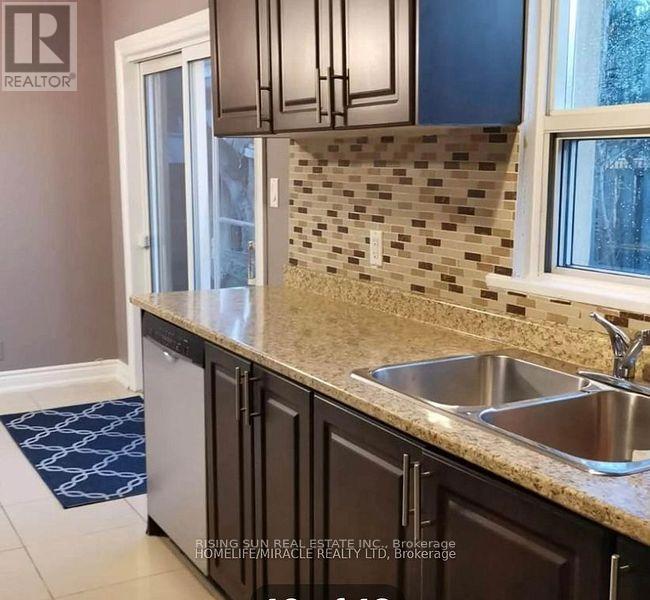 121 Mcmurchy Avenue S, Brampton, Ontario  L6Y 1Z1 - Photo 6 - W12862730