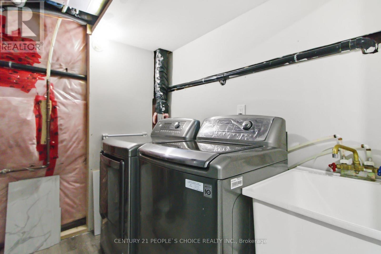 188 Bonnieglen Farm Boulevard, Caledon, Ontario  L7C 4C1 - Photo 39 - W12856322