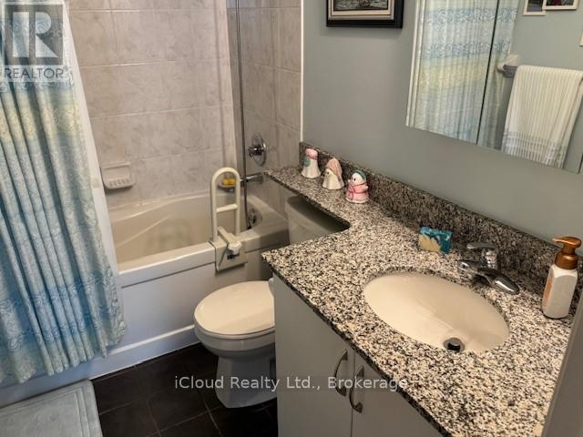301 - 65 Via Rosedale Way, Brampton, Ontario  L6R 3N8 - Photo 8 - W12872672