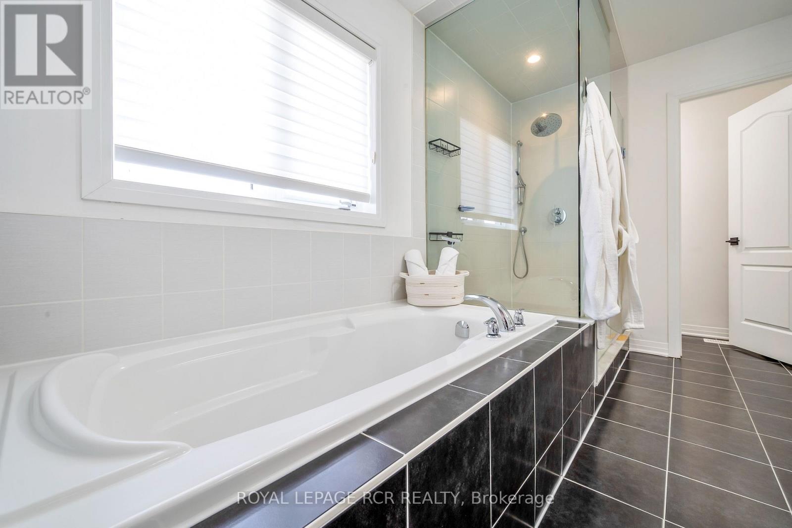 7 Paisley Way, Orangeville, Ontario  L9W 6Z5 - Photo 24 - W12872720