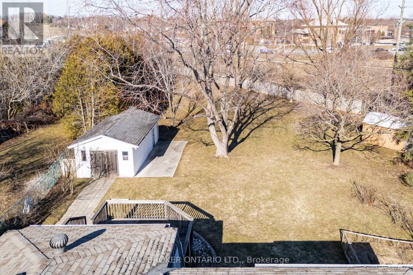 1483 Brenner Crescent, Burlington, Ontario  L7P 2V9 - Photo 2 - W12872732