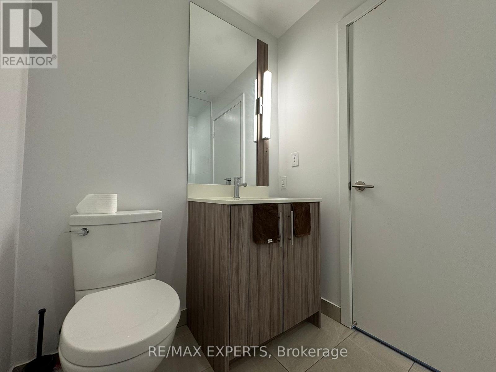 501 - 215 Veterans Drive S, Brampton, Ontario  L7A 4M5 - Photo 15 - W12872740