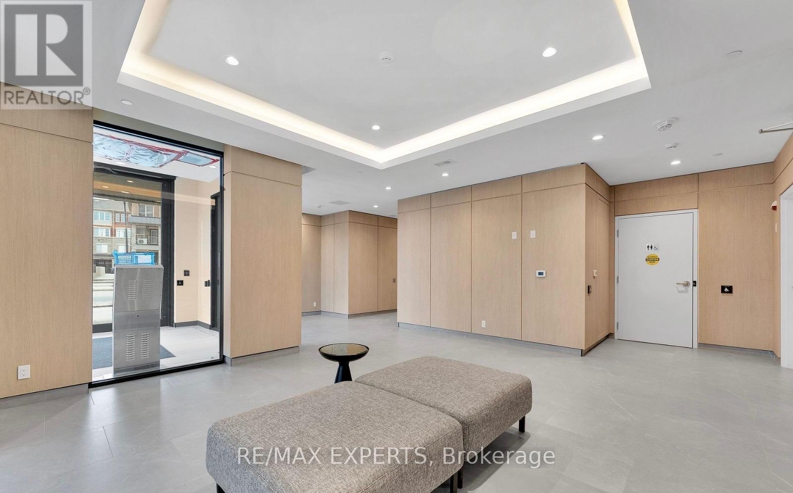 501 - 215 Veterans Drive S, Brampton, Ontario  L7A 4M5 - Photo 4 - W12872740