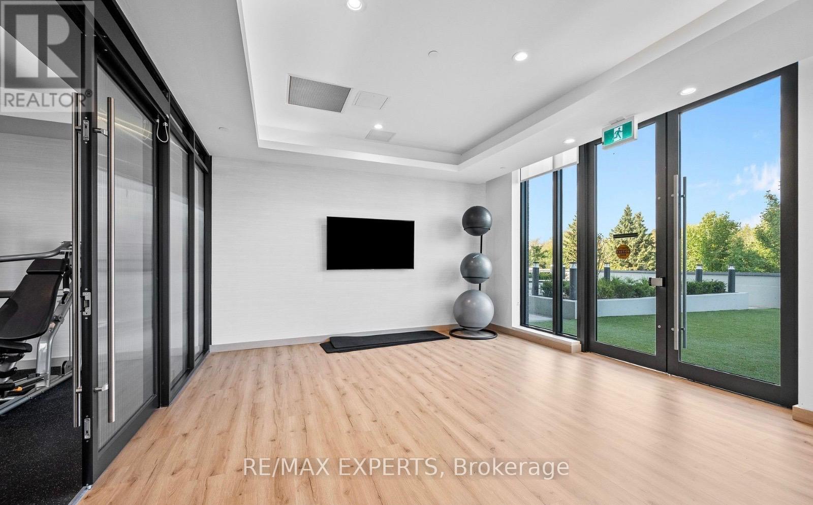 501 - 215 Veterans Drive S, Brampton, Ontario  L7A 4M5 - Photo 7 - W12872740