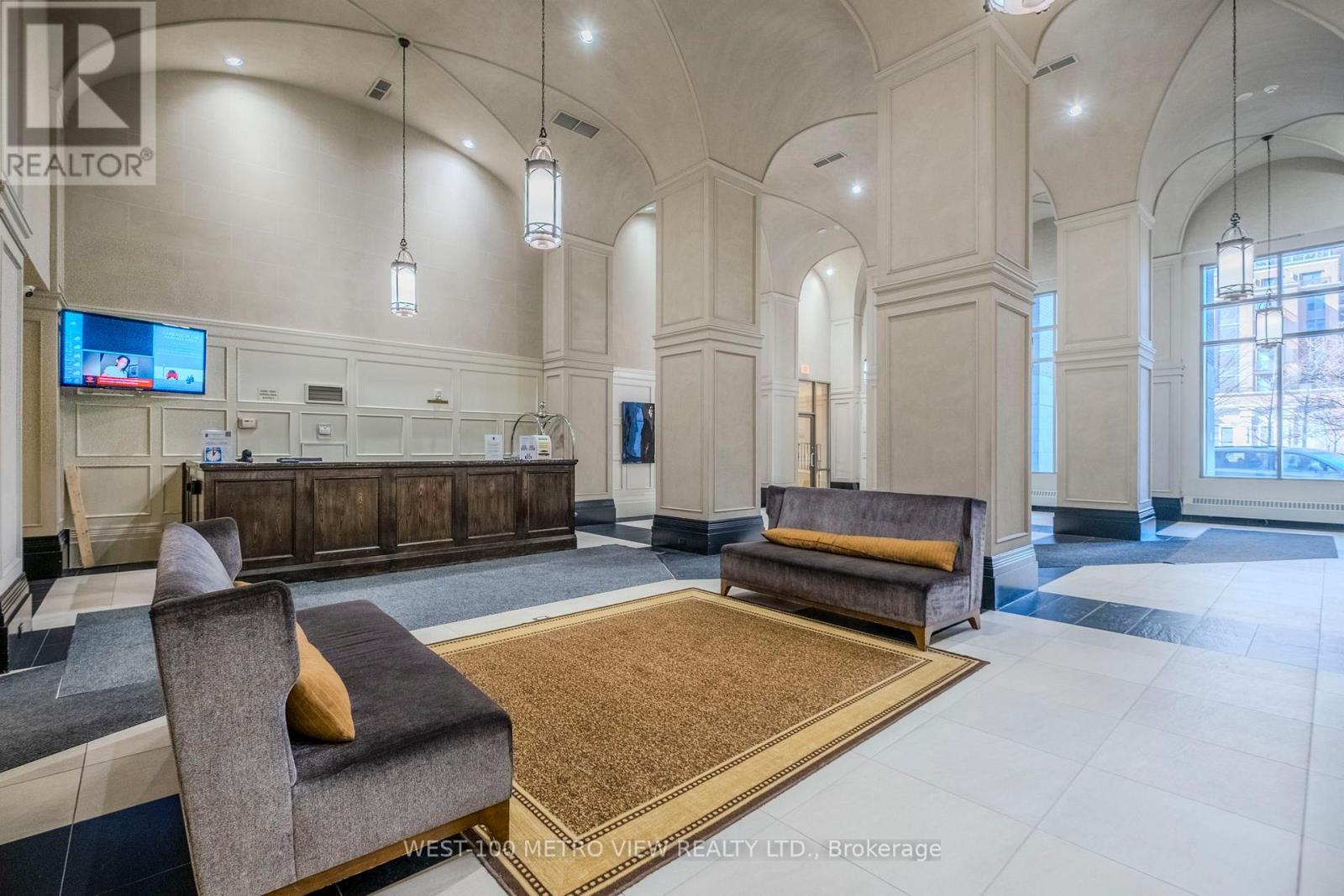 1807 - 388 Prince Of Wales Drive, Mississauga, Ontario  L5B 0A1 - Photo 4 - W12872770