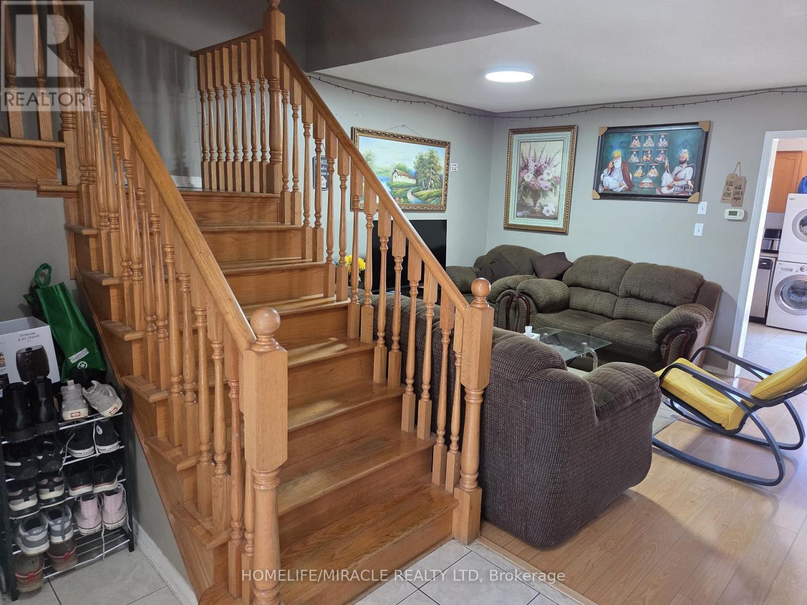 62 Skylar Circle, Brampton (Bram East), Ontario  L6P 0Z2 - Photo 9 - W12872774