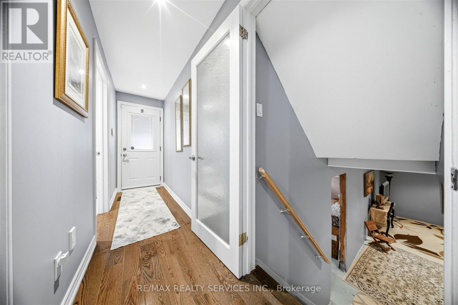 8 Edwin Drive, Brampton, Ontario  L6Y 1A1 - Photo 35 - W12872800