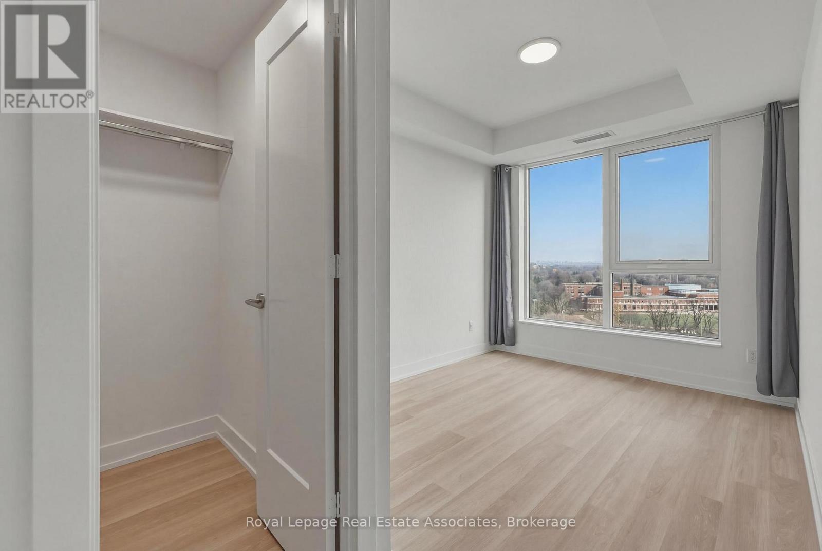 1201 - 60 Central Park Roadway, Toronto, Ontario  M9A 3K1 - Photo 10 - W12872826