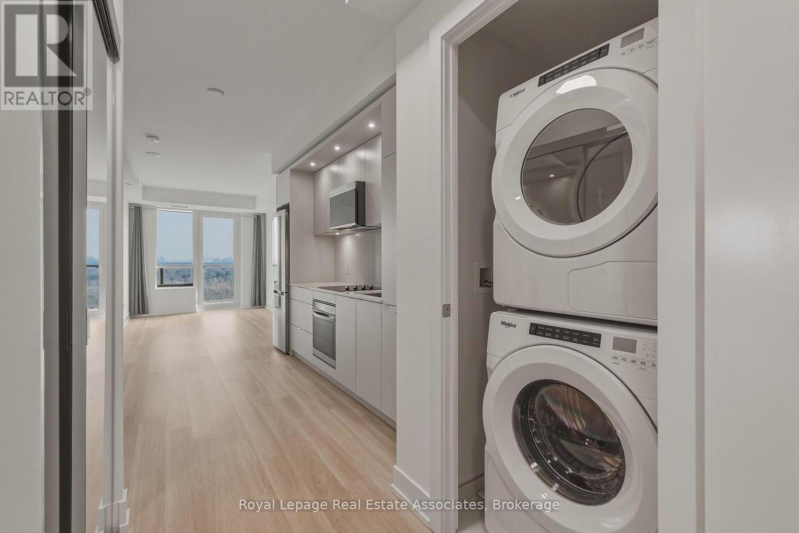 1201 - 60 Central Park Roadway, Toronto, Ontario  M9A 3K1 - Photo 19 - W12872826