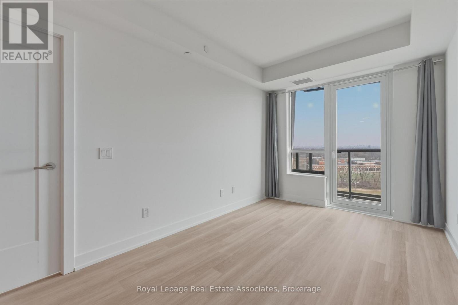 1201 - 60 Central Park Roadway, Toronto, Ontario  M9A 3K1 - Photo 7 - W12872826