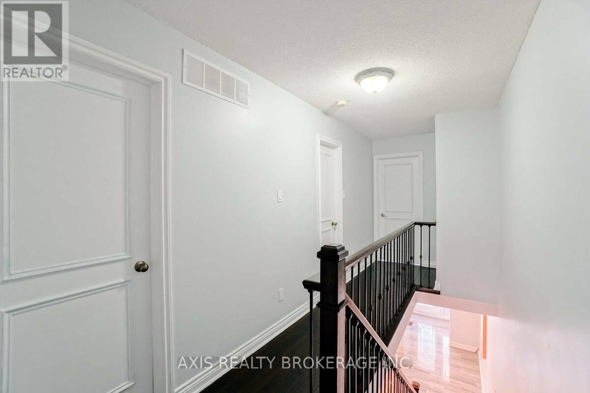 18 Maple Bush Avenue, Toronto, Ontario  M9N 1S6 - Photo 18 - W12872828