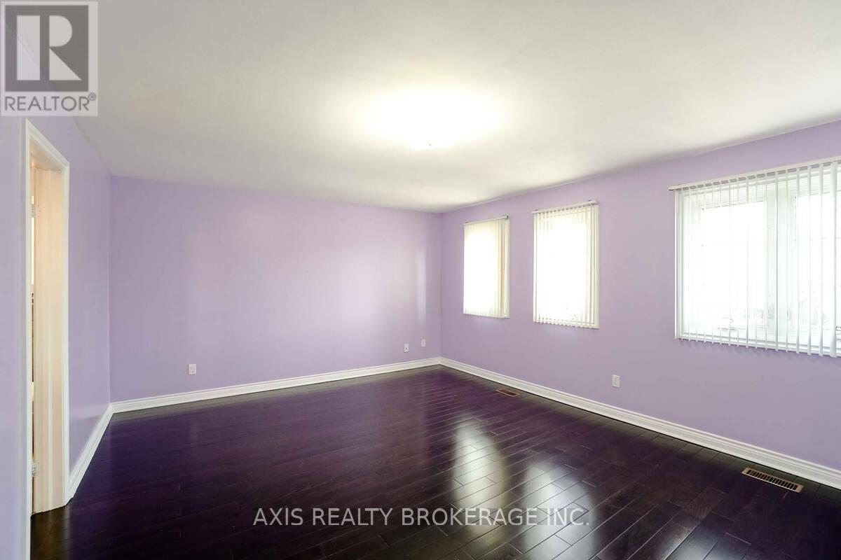 18 Maple Bush Avenue, Toronto, Ontario  M9N 1S6 - Photo 19 - W12872828