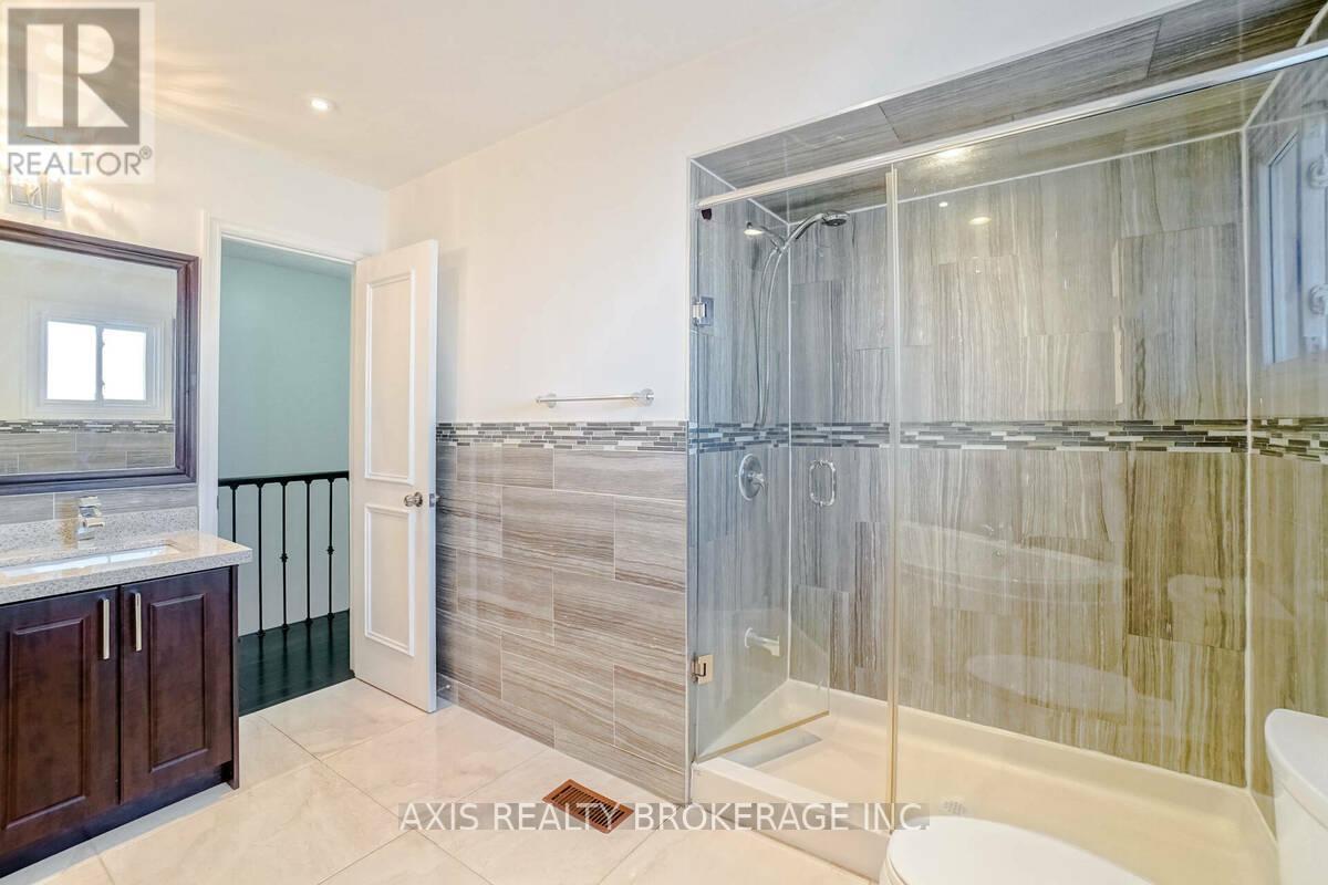 18 Maple Bush Avenue, Toronto, Ontario  M9N 1S6 - Photo 22 - W12872828