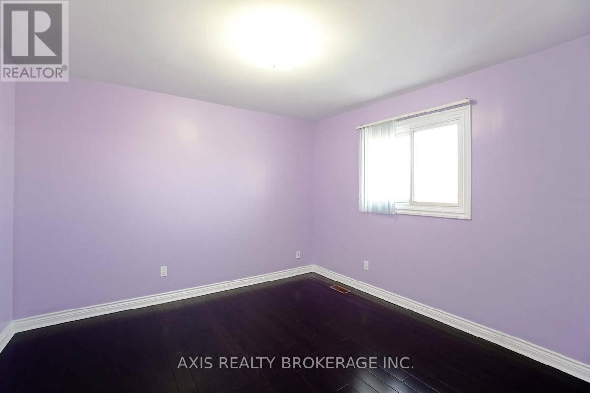 18 Maple Bush Avenue, Toronto, Ontario  M9N 1S6 - Photo 26 - W12872828